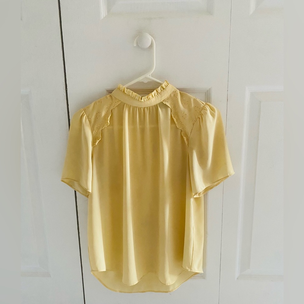 Ann Taylor blouse size Small